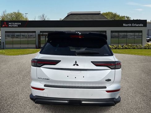 New 2026 Mitsubishi Outlander AWD image 5