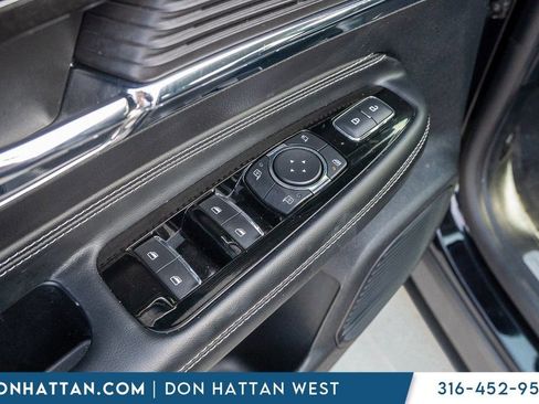 Used 2022 Lincoln Corsair Standard w/ Equipment Group 101A image 15