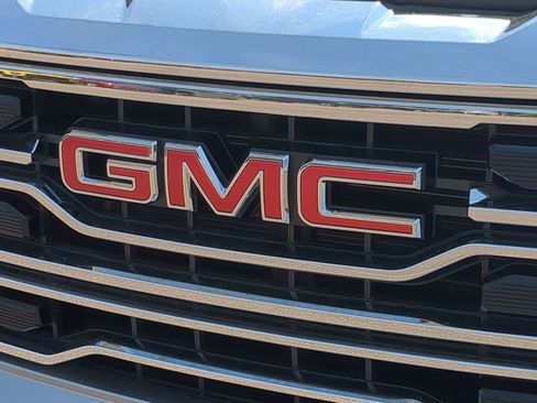 Used 2024 GMC Sierra 1500 SLT image 29