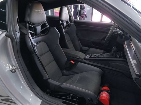 Used 2025 Porsche 911 GT3 RS RWD image 13
