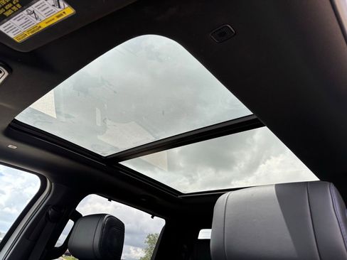 Used 2026 Toyota Tundra Platinum w/ TRD Off-Road Package AWD/4WD image 17