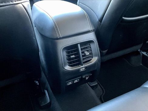 Used 2022 Jeep Cherokee Latitude Lux image 33