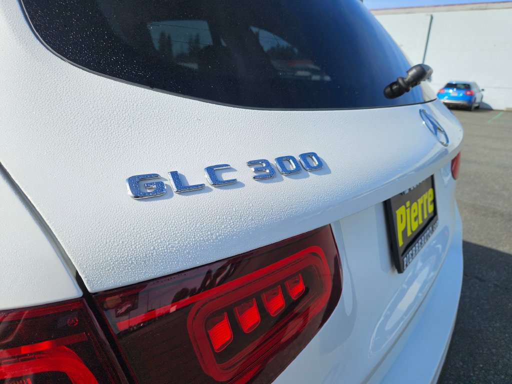 Used 2022 Mercedes-Benz GLC 300 4MATIC image 10