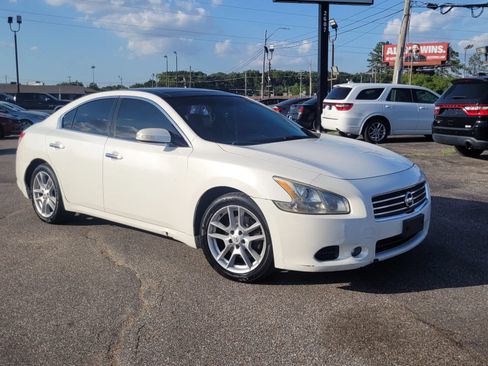 Used 2011 Nissan Maxima 3.5 SV w/ Premium Pkg FWD image 5