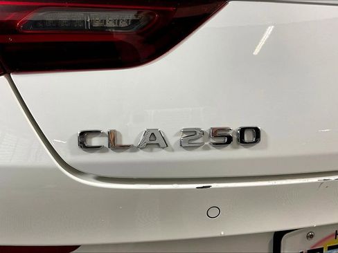 Used 2025 Mercedes-Benz CLA 250 image 7