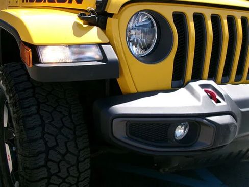 Used 2020 Jeep Wrangler Unlimited Rubicon AWD/4WD image 3