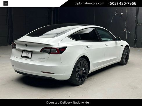 Used 2022 Tesla Model 3 Performance image 6