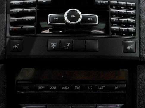 Used 2013 Mercedes-Benz E 350 4MATIC Sedan image 51