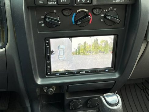 Used 2002 Toyota 4Runner SR5 w/ Upgrade Value Pkg 2 AWD/4WD image 27