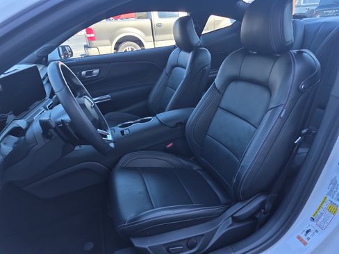 Certified 2025 Ford Mustang GT Premium image 11