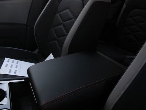 New 2026 Volkswagen Atlas Peak Edition AWD/4WD image 18