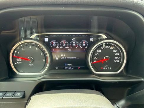 Used 2020 Chevrolet Silverado 1500 High Country w/ Technology Package AWD/4WD image 22