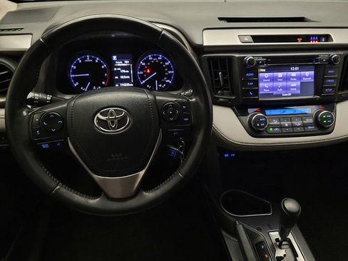 Used 2018 Toyota RAV4 XLE w/ All Weather Liner Package FWD image 22