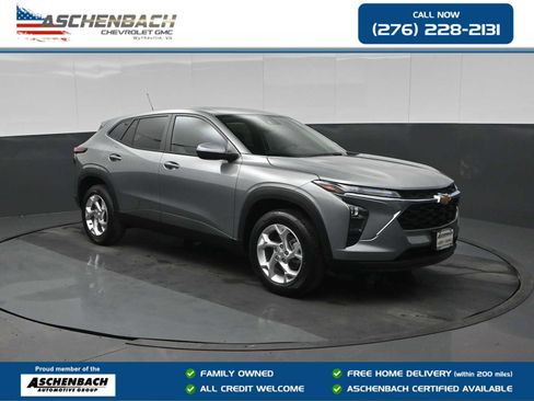 New 2026 Chevrolet Trax LS w/ LS Convenience Package image 1