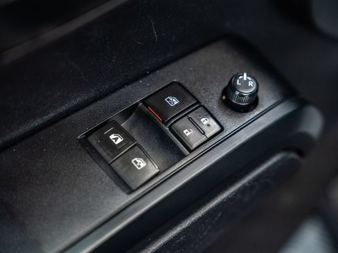 Used 2020 Toyota Tacoma SR w/ SX Package AWD/4WD image 35