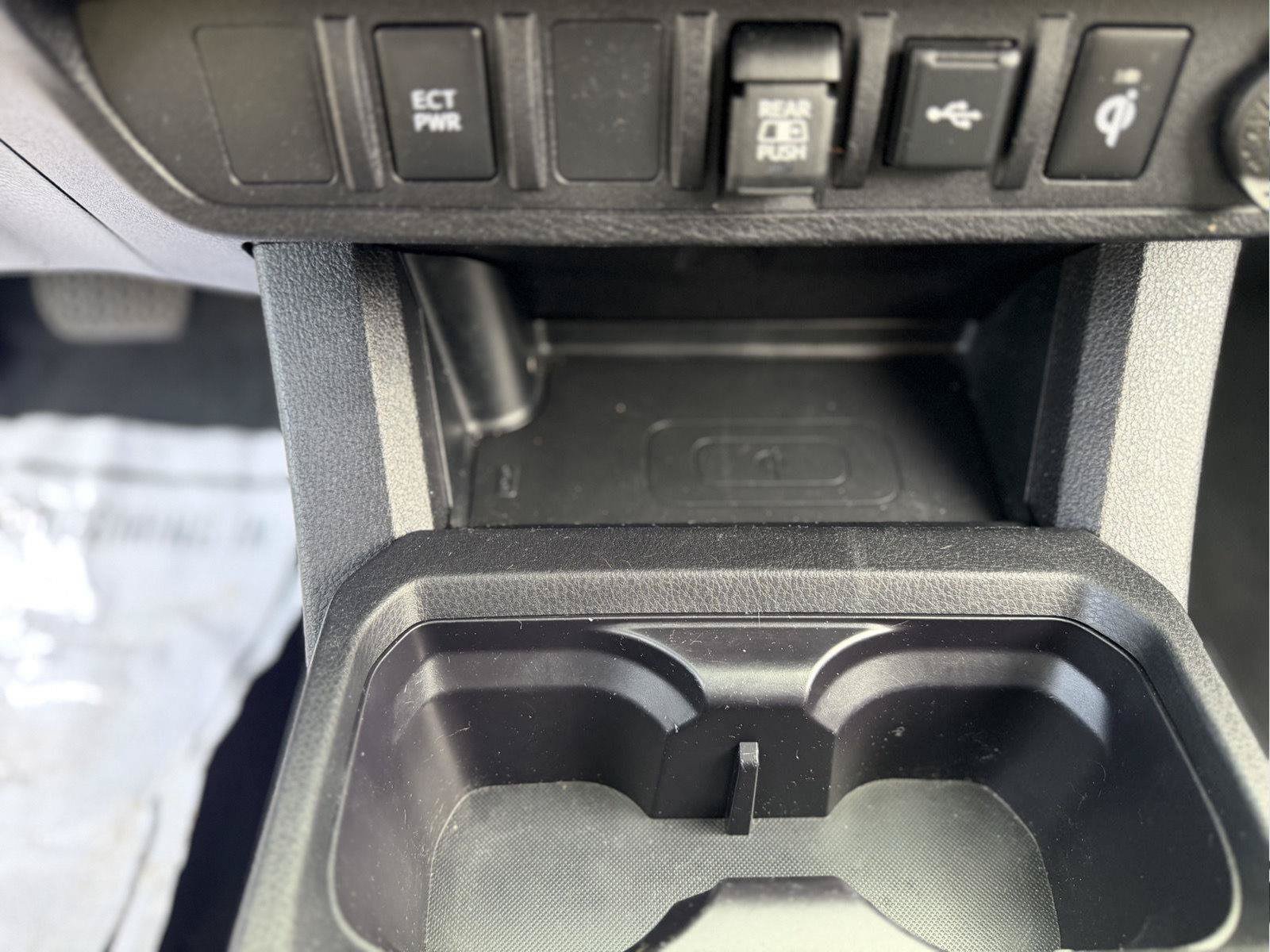 Used 2022 Toyota Tacoma TRD Sport AWD/4WD image 21