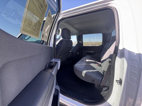 Used 2024 Ford F250 XLT image 9