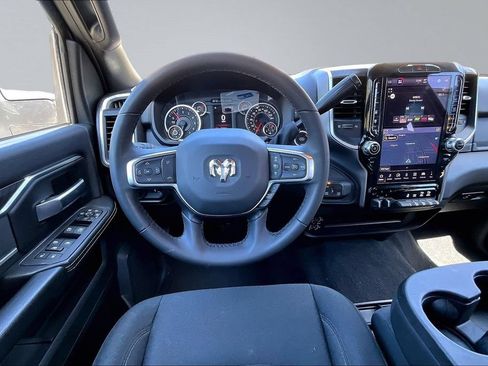 Certified 2025 RAM 2500 Big Horn AWD/4WD image 5