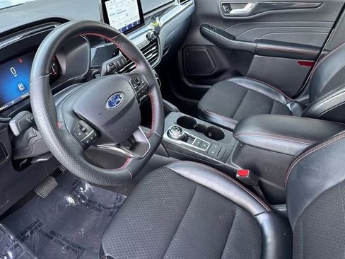 Used 2025 Ford Escape ST-Line FWD image 10