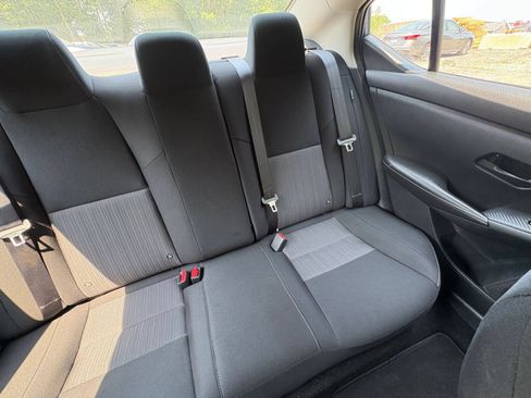Used 2025 Nissan Sentra SV FWD image 34