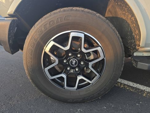 Used 2021 Ford Bronco Outer Banks AWD/4WD image 36