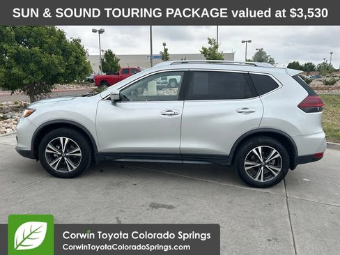Used 2019 Nissan Rogue SV w/ Sun & Sound Touring Package AWD/4WD image 5