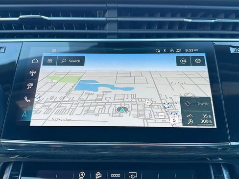 Used 2025 Audi Q7 Premium Plus image 32