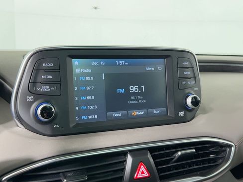 Used 2019 Hyundai Santa Fe Limited image 23