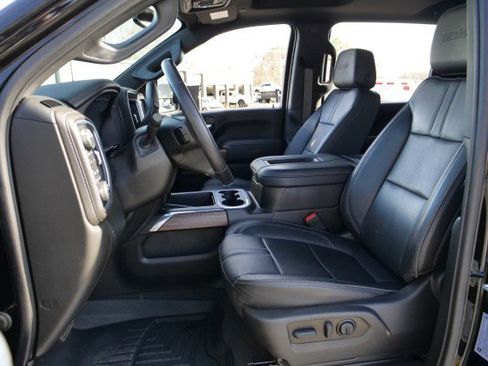 Used 2022 Chevrolet Silverado 2500 High Country w/ Z71 Off-Road Package image 3