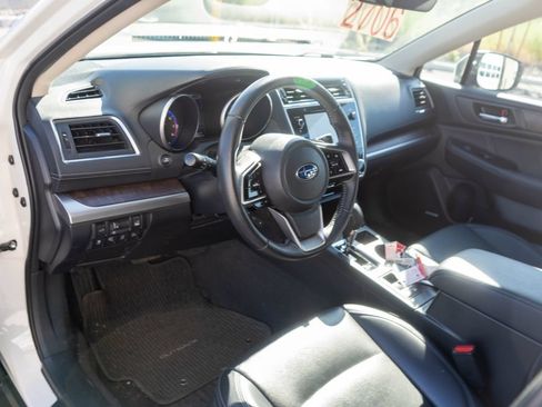 Used 2018 Subaru Outback 3.6R Limited AWD/4WD image 17