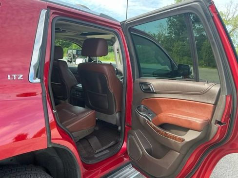 Used 2015 Chevrolet Tahoe LTZ AWD/4WD image 21