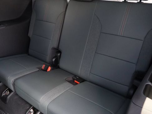 New 2026 GMC Acadia AT4 w/ Luxury Package AWD/4WD image 23