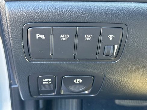 Used 2010 Hyundai Genesis 4.6 w/ Technology Pkg 5 image 24