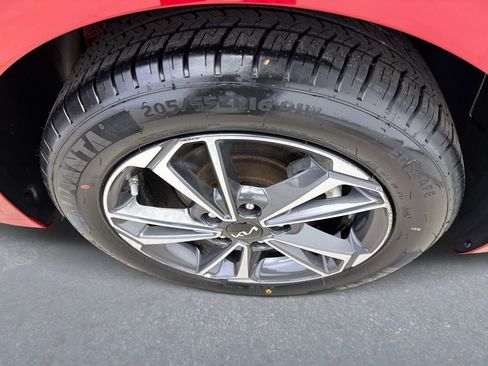 Used 2024 Kia Forte LXS FWD image 20