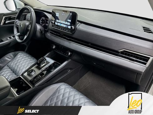 Used 2022 Mitsubishi Outlander SEL AWD/4WD image 32