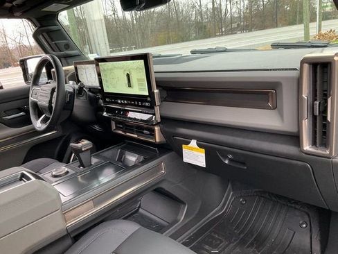 New 2025 GMC Hummer EV 2X image 21