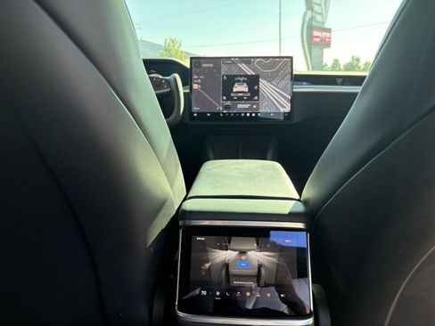 Used 2022 Tesla Model X AWD/4WD image 18