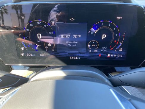 Used 2025 Chevrolet Tahoe High Country image 12