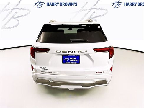 New 2026 GMC Terrain Denali w/ LPO, Floor Liner Package image 32