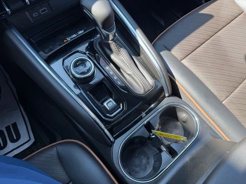 Used 2026 GMC Canyon AT4 w/ Technology Plus Package image 24