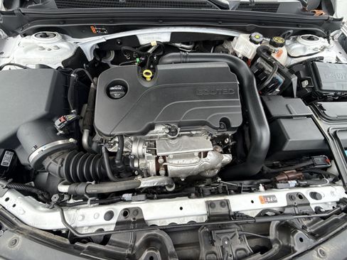 Used 2024 Chevrolet Malibu LT FWD image 29