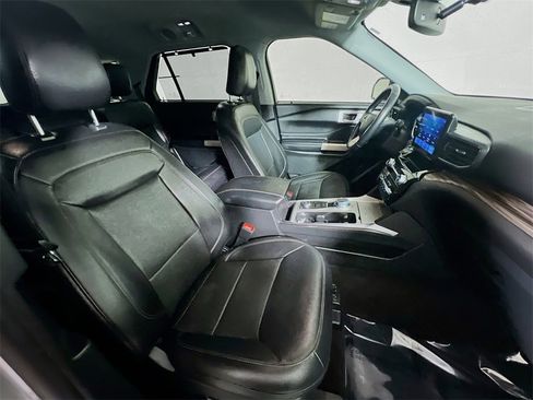 Used 2023 Ford Explorer Limited image 25