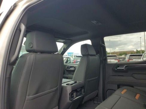 New 2026 GMC Sierra 1500 AT4 w/ Technology Package AWD/4WD image 9