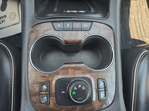 Used 2021 GMC Acadia Denali AWD/4WD image 38
