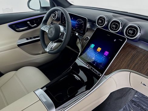 New 2026 Mercedes-Benz GLC 300 image 15