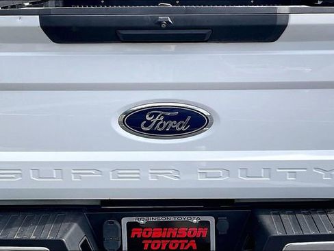 Used 2017 Ford F250 XLT w/ XLT Value Package AWD/4WD image 35