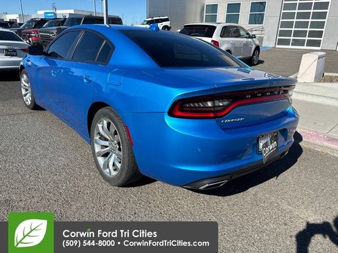 Used 2023 Dodge Charger SXT RWD image 11