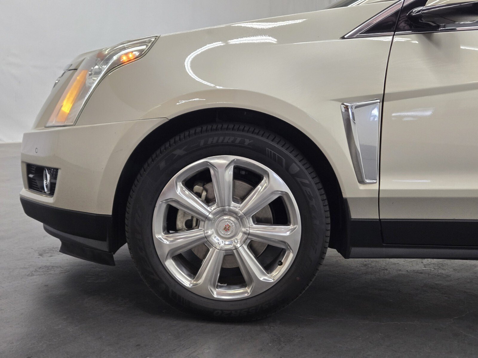 Used 2015 Cadillac SRX Premium w/ Driver Assist Package FWD image 5