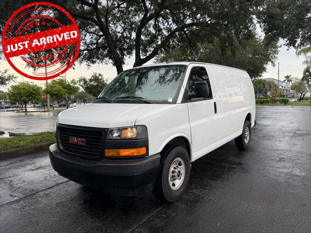Used 2023 GMC Savana 2500 w/ Driver Convenience Package RWD image 2