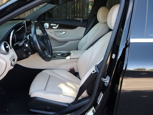 Used 2018 Mercedes-Benz C 300 4MATIC Sedan w/ Premium Package image 19